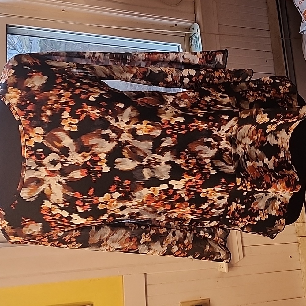 Roz and Ali women's size small blouse